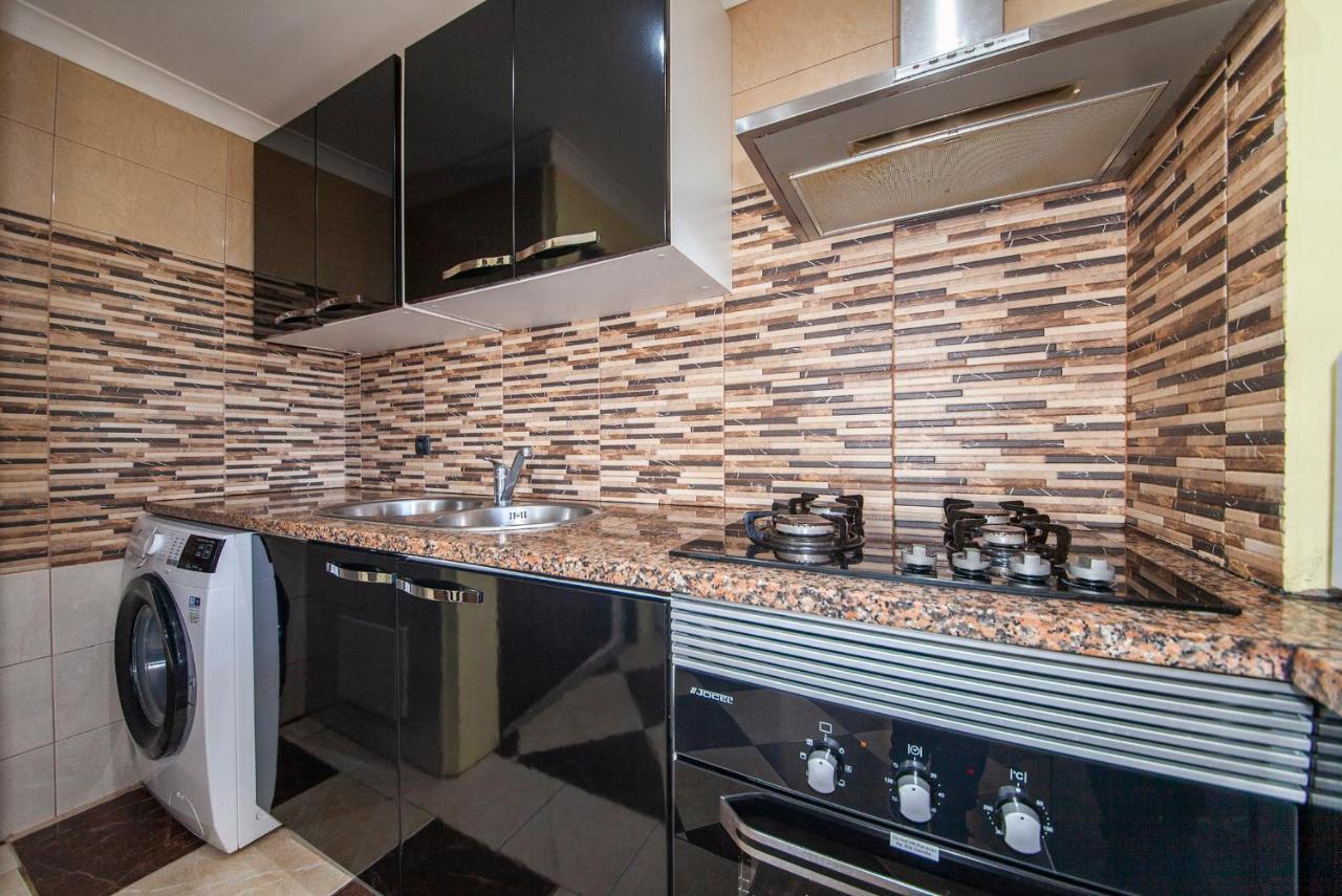 B47 - Walkway Beachview Place Lagos Luaran gambar