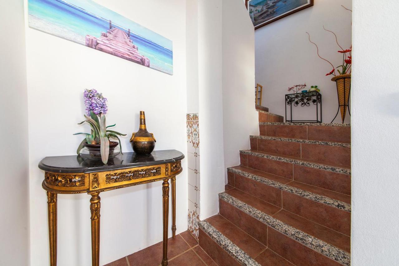 B47 - Walkway Beachview Place Lagos Luaran gambar
