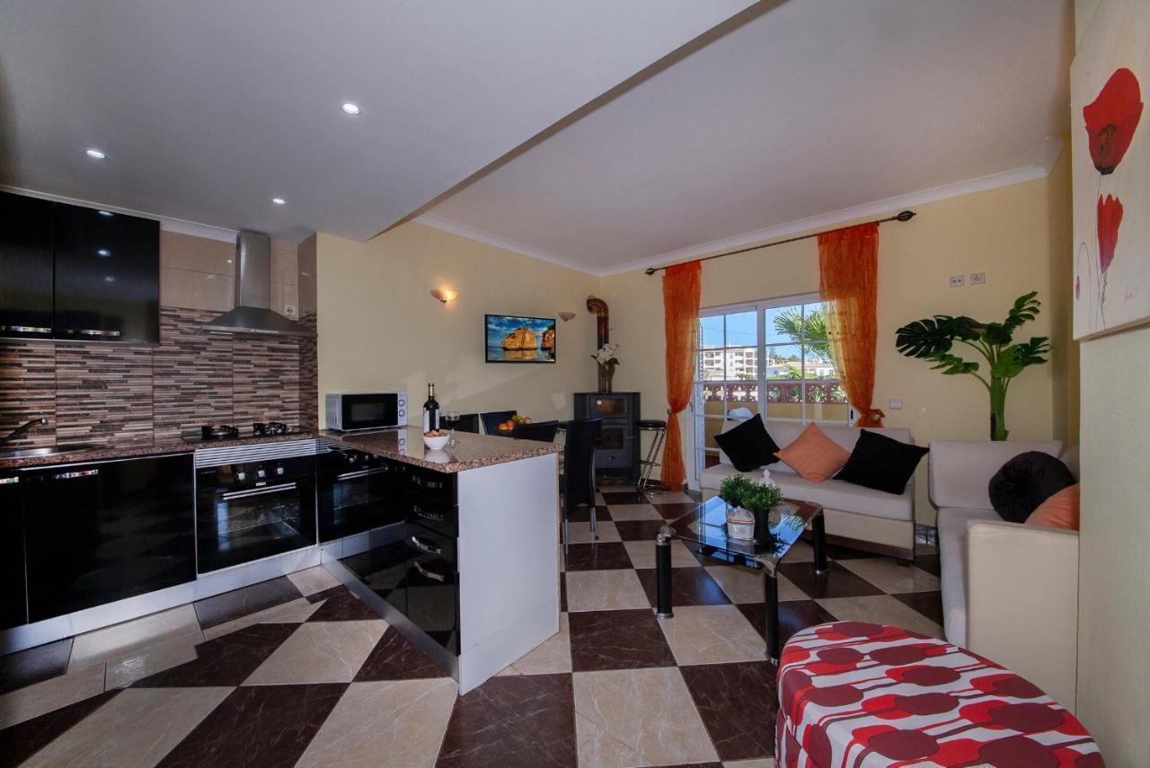 B47 - Walkway Beachview Place Lagos Luaran gambar